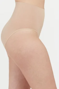 Cuecas modelantes de cintura alta nylon reciclado