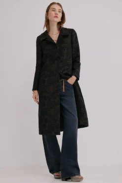 Fiorella. Sobrecasaca jacquard