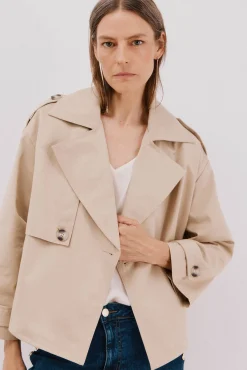 Gabardina curta