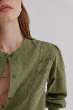 Geneviève. Blusa romântica