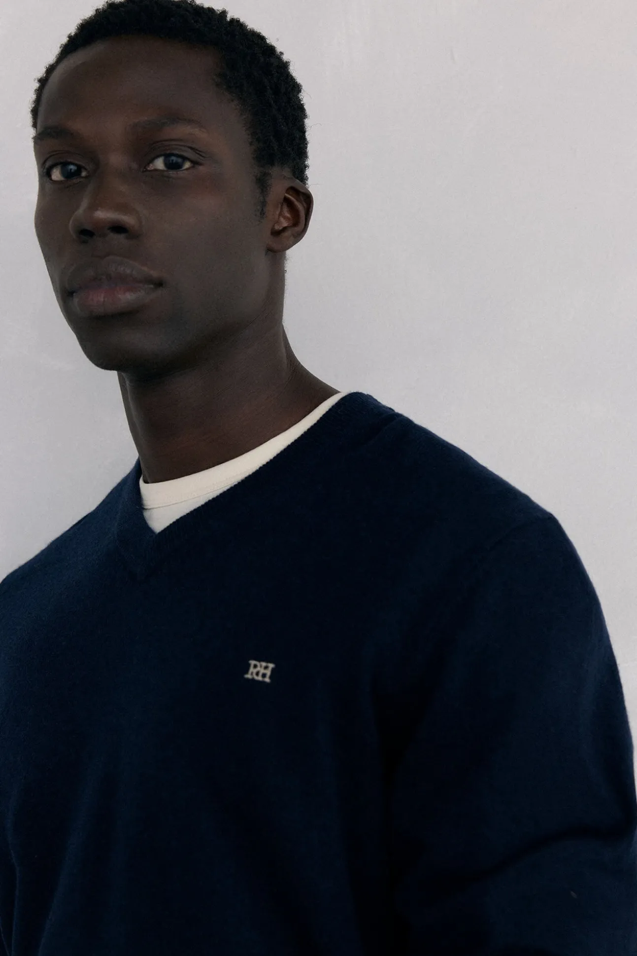 Gola de lã merino e cashmere com bico