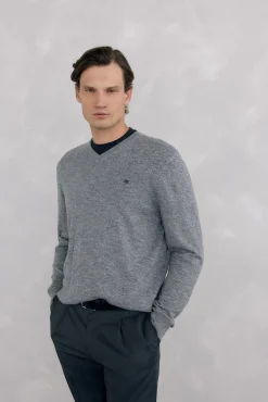 Gola de lã merino e cashmere com bico