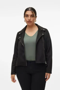 Jaqueta plus size com efeito pele