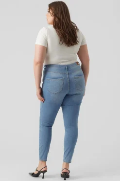 Jeans cigarro tamanho grande