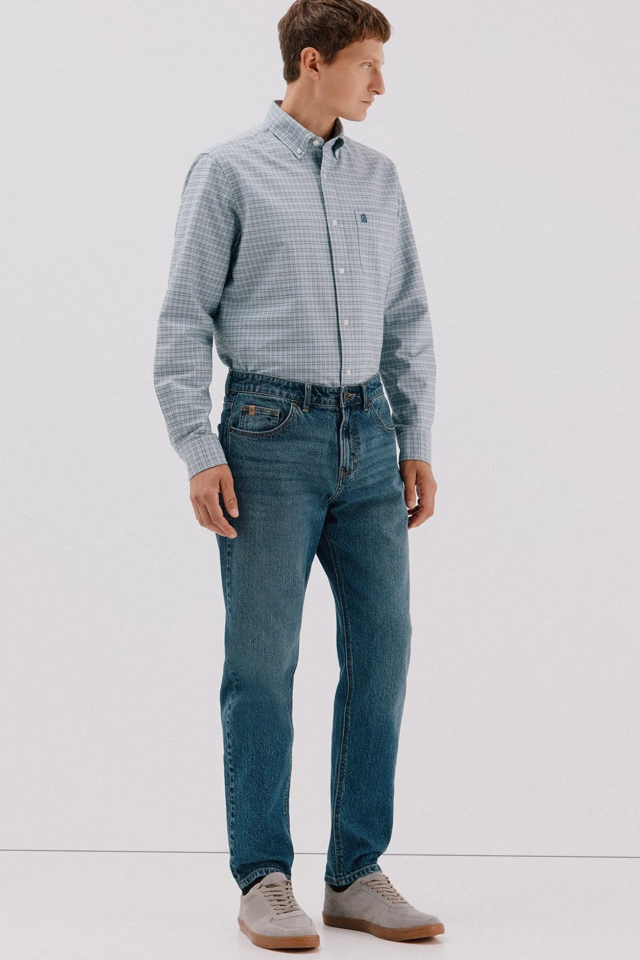 Jeans com corte afunilado