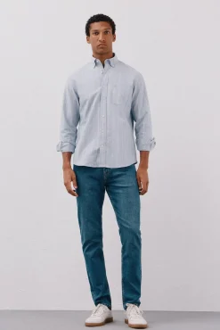 Jeans corte ajustado