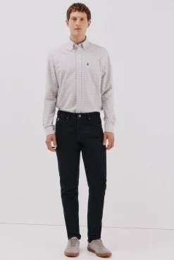 Jeans corte ajustado