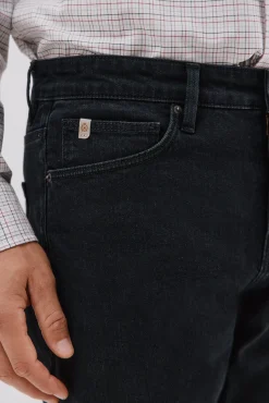 Jeans corte ajustado