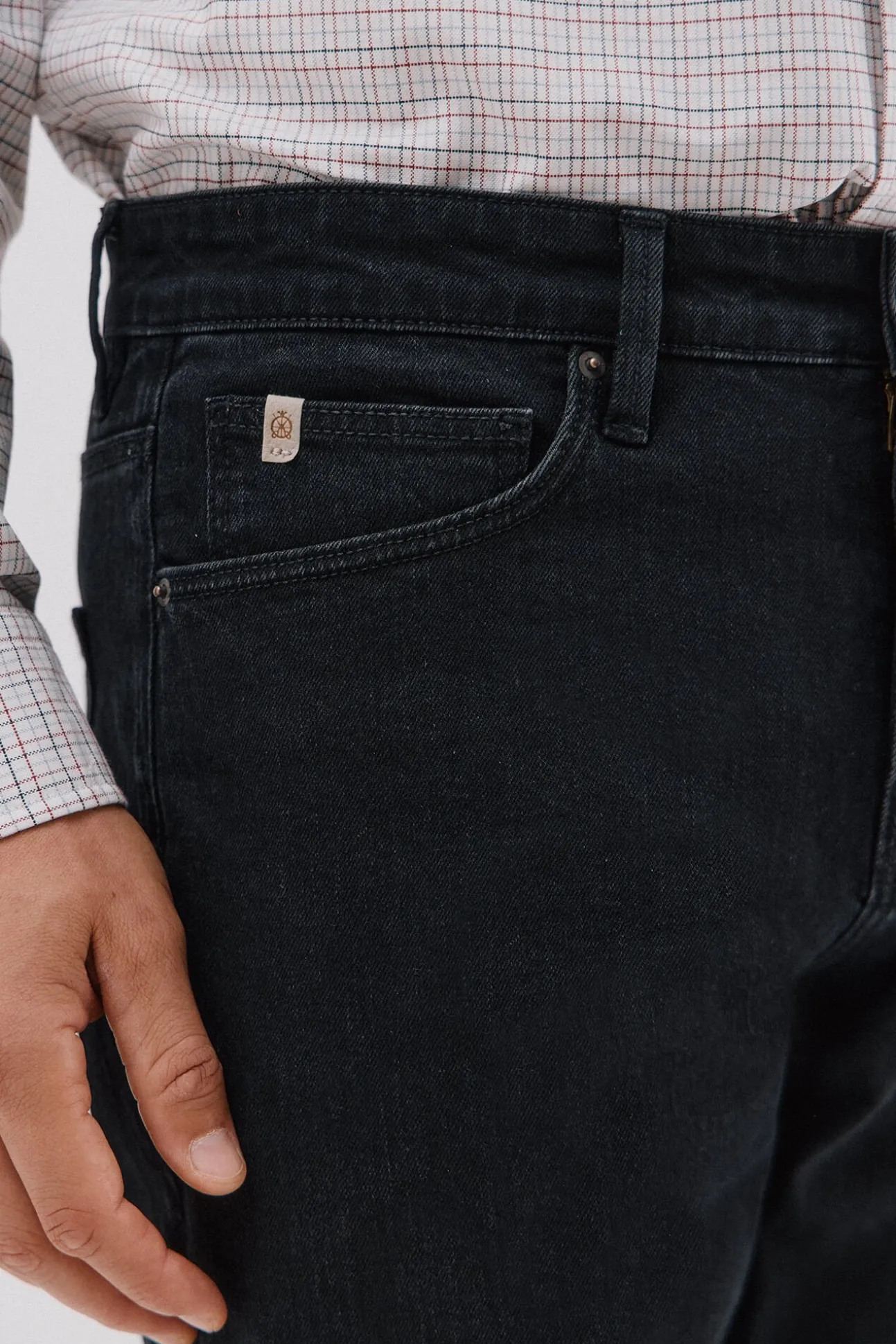 Jeans corte ajustado