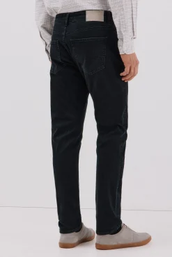 Jeans corte ajustado