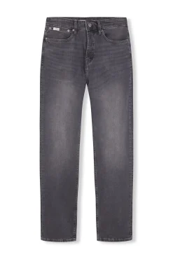 Jeans corte ajustado