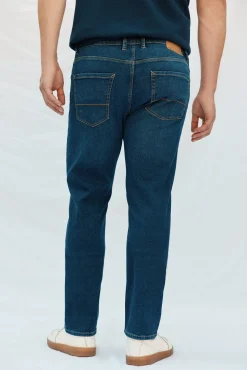 Jeans corte ajustado