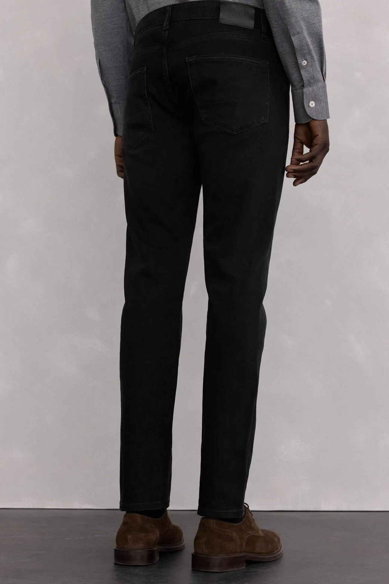 Jeans corte ajustado