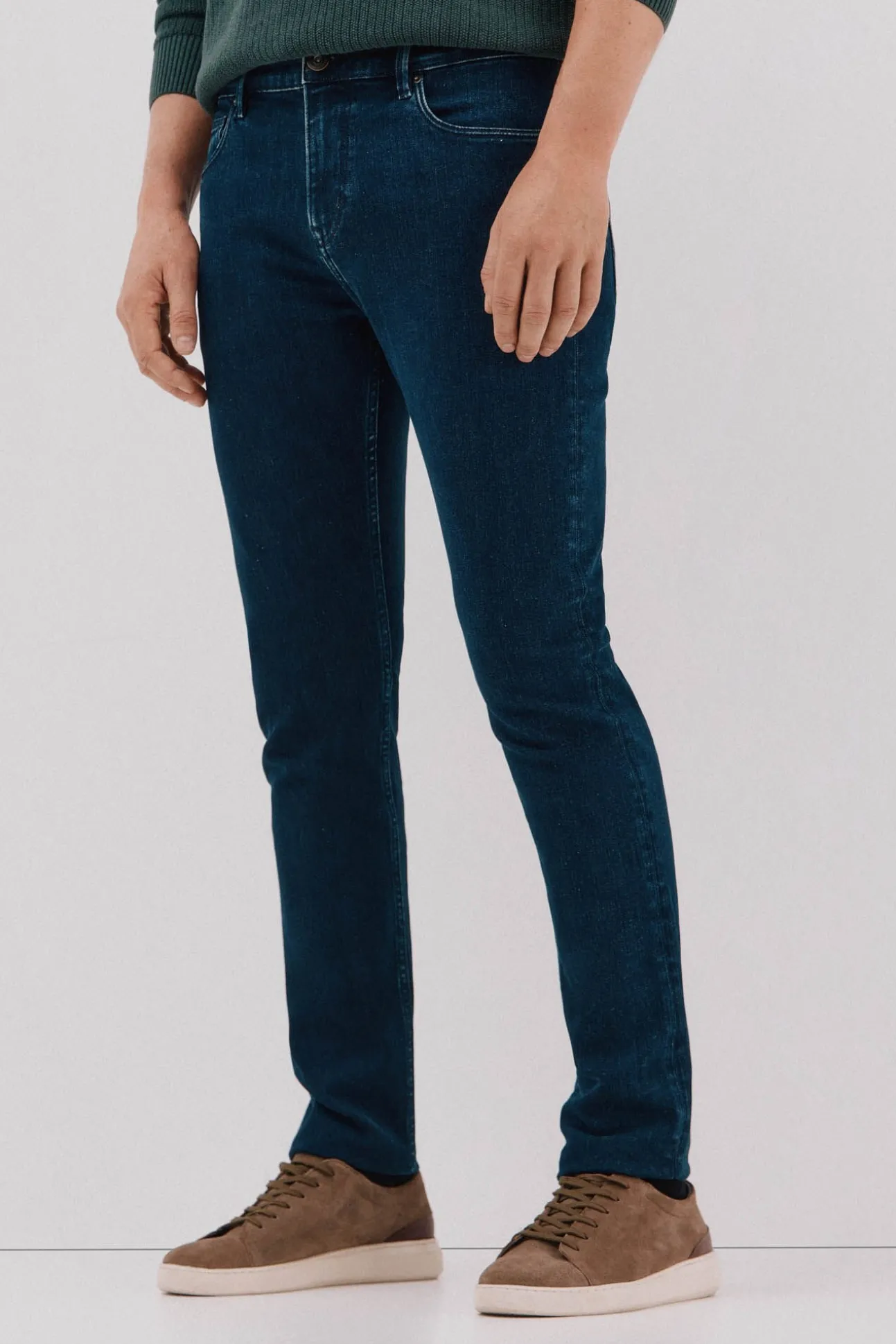 Jeans corte ajustado