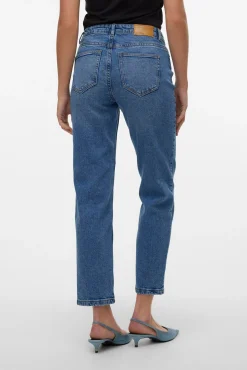 Jeans retas de cintura média