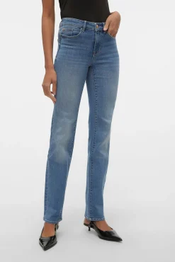 Jeans retas de cintura subida