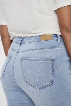 Jeans skinny tamanho grande