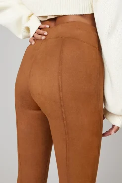 Leggings moldadoras efeito camurça