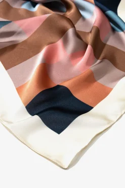 Lenço de cetim com estampado geométrica
