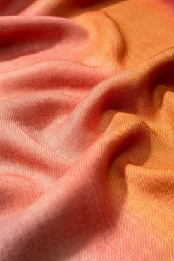 Lenço retangular com gradiente de cores