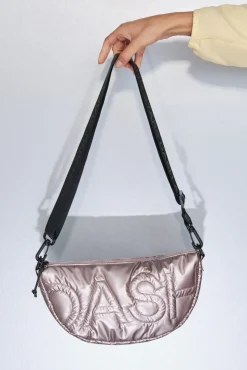 Mala de ombro em nylon rosa metálico