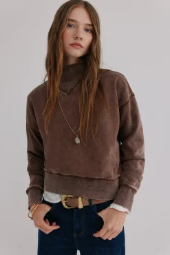 Manuela. Sweatshirt com efeito lavado