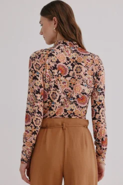 Mara. T-shirt estampada