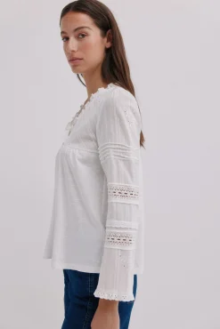Marina. T-shirt bordada