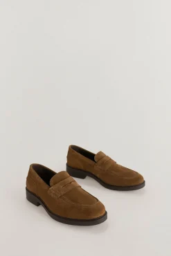 Mocassim esportivo de pele