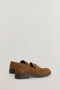 Mocassim esportivo de pele