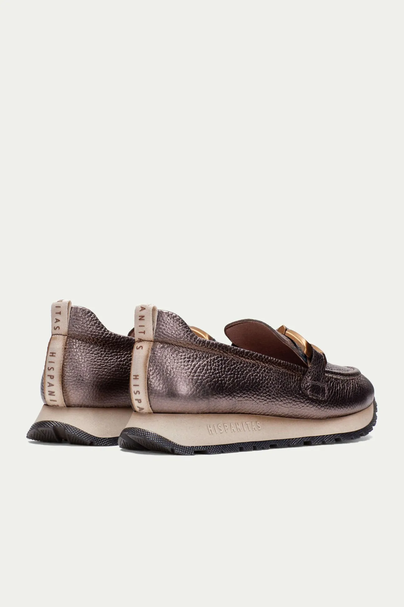Mocassim esportivo KANSAS com detalhes metálicos