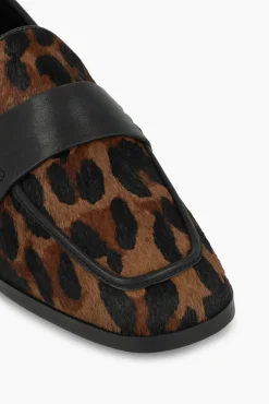 Mocassins de couro com estampa animal
