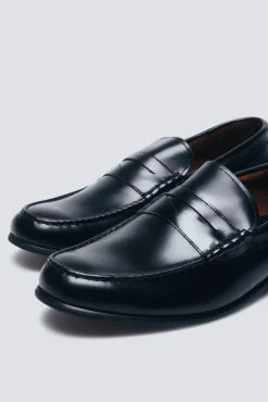Máscara de mocassim de pele