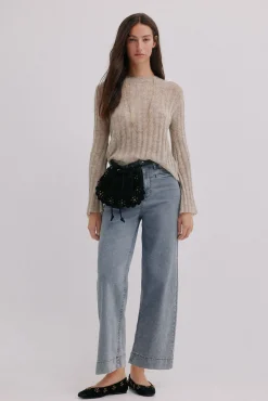 Neus. Camisola de gola redonda