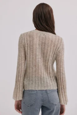 Neus. Camisola de gola redonda