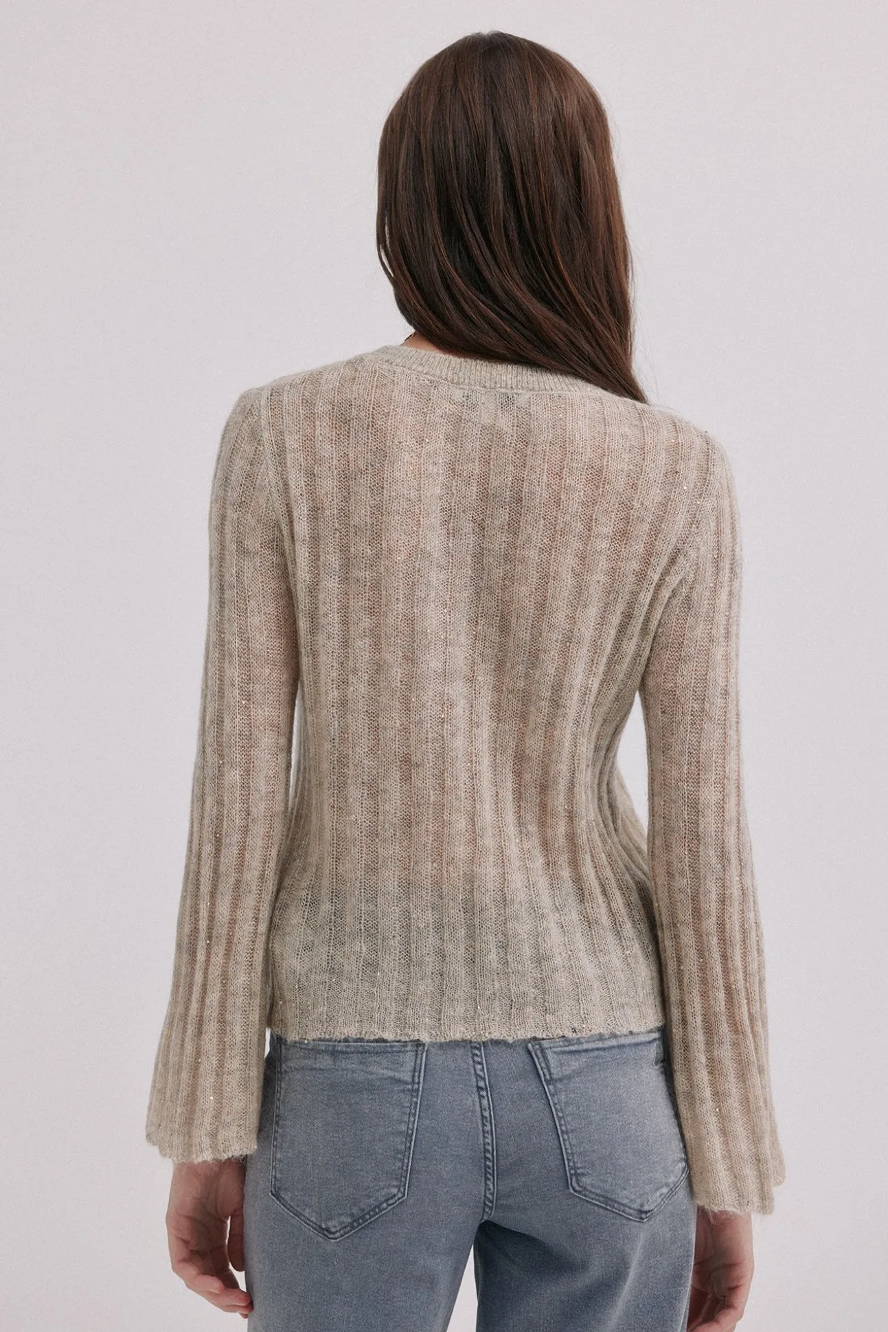 Neus. Camisola de gola redonda