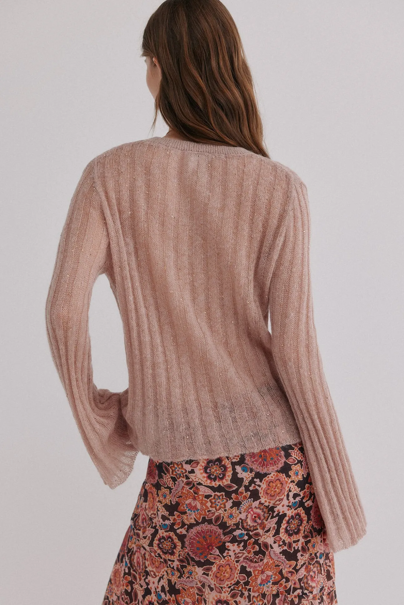 Neus. Camisola de gola redonda