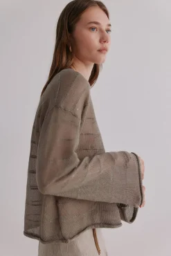 Nicole. Suéter de lantejoulas