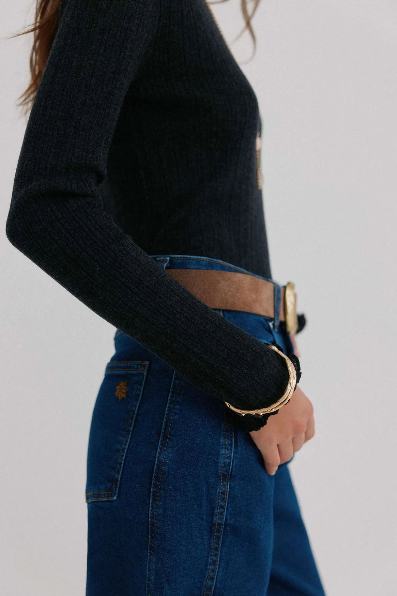 Nidia. Top com detalhe de ondas