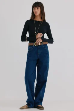 Nidia. Top com detalhe de ondas