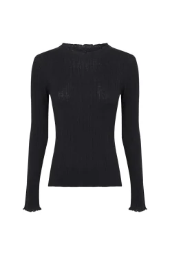Nidia. Top com detalhe de ondas