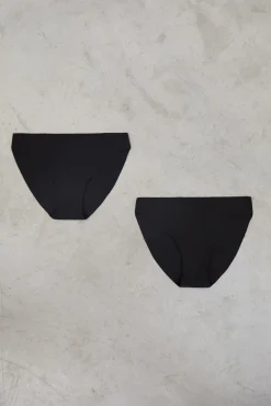 Pacote de 2 cuecas clássicas pretas cortadas a laser