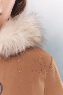 Parka com capuz e zíper metálico Sorona Aura