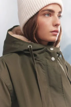 Parka com capuz repelente à água 2 em 1