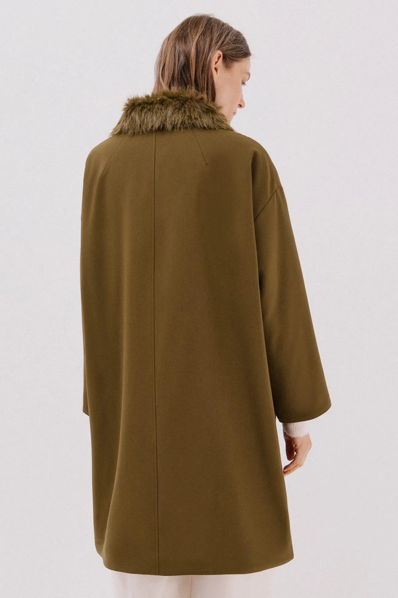Parka com gola de pele