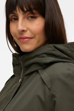 Parka curta com capuz plus size