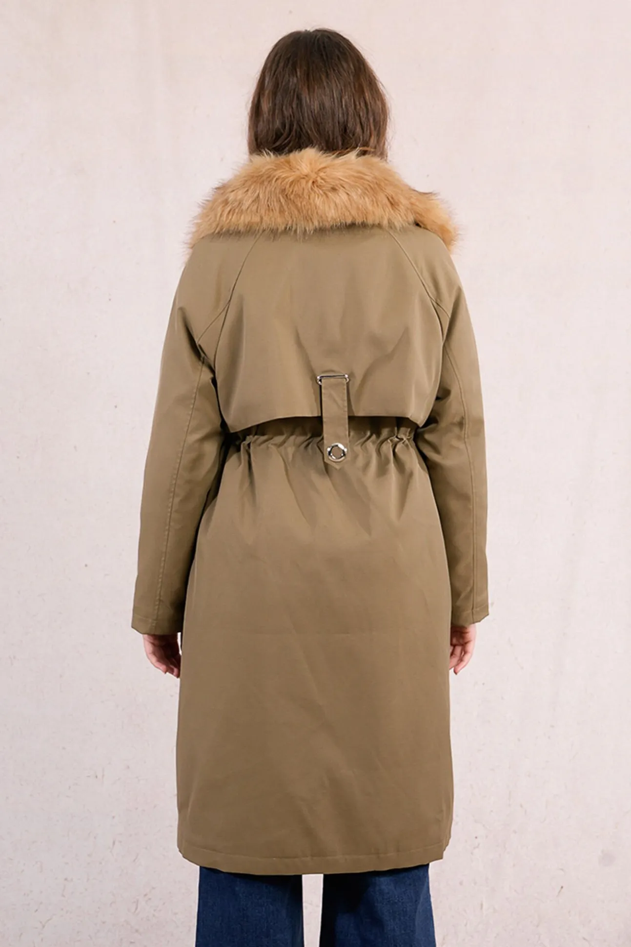 Parka longa com gola de pele