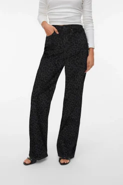 perna jeans larga com estampa animal