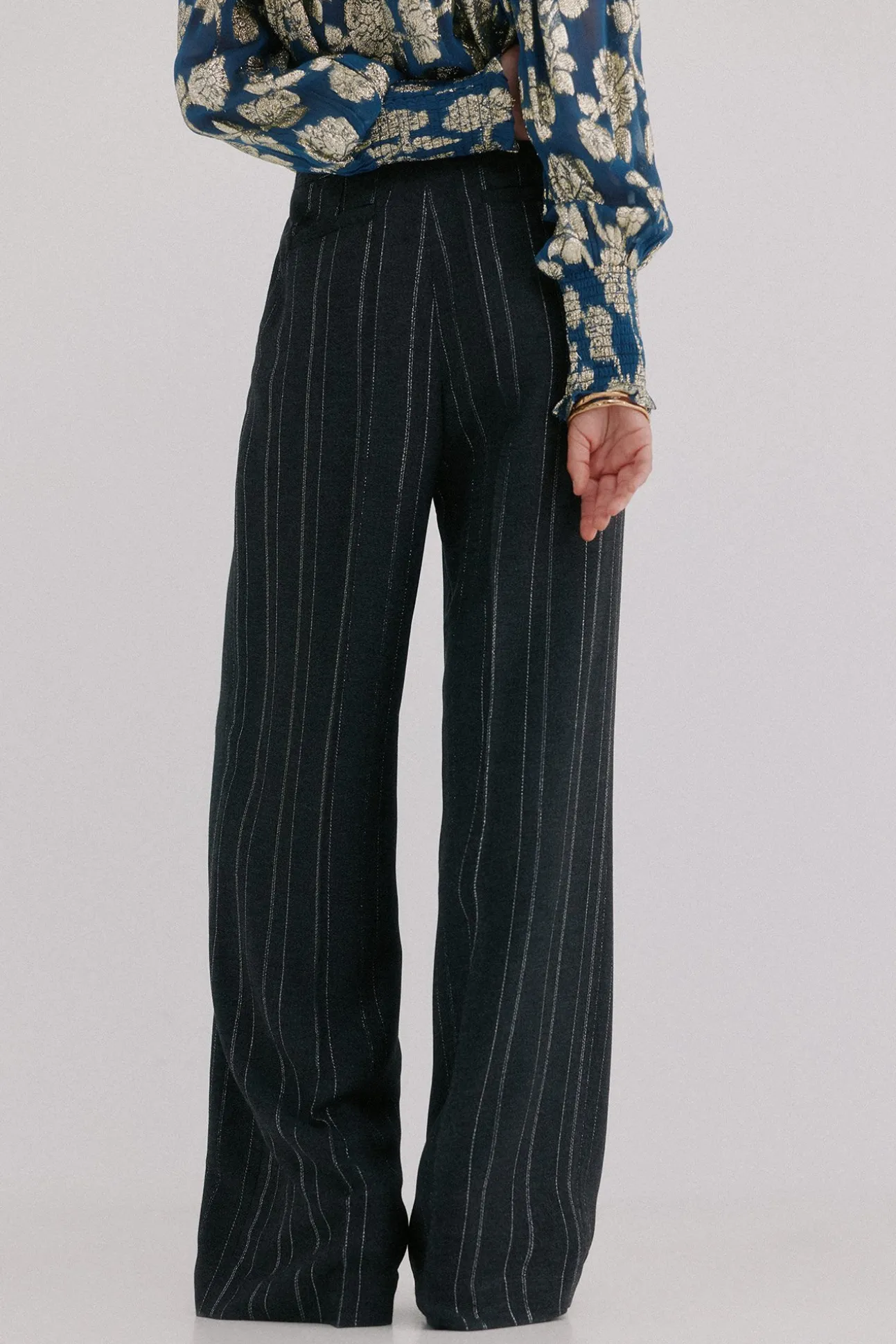Pietra. Riscas calça