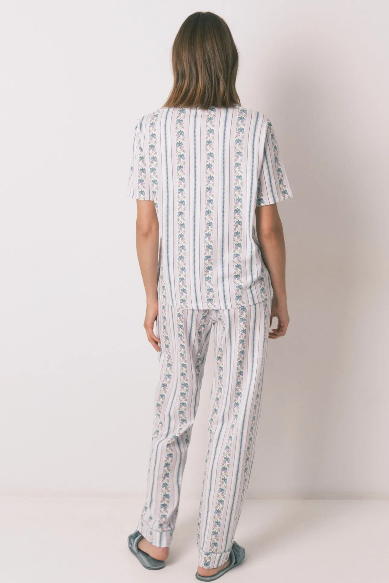 Pijama camiseiro capri riscas 100% algodão